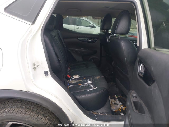 JN1BJ1CR2KW337973 Nissan Qashqai S/sl/sv