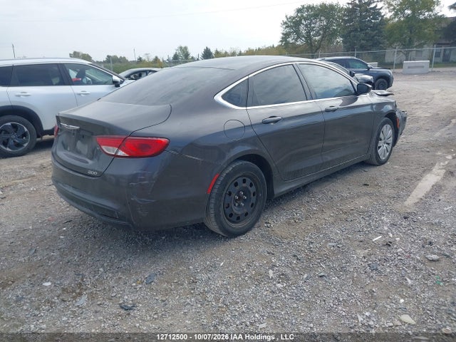 Chrysler 200 LX 2015 1C3CCCFB3FN549805 Image 4