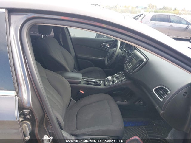 Chrysler 200 LX 2015 1C3CCCFB3FN549805 Image 5