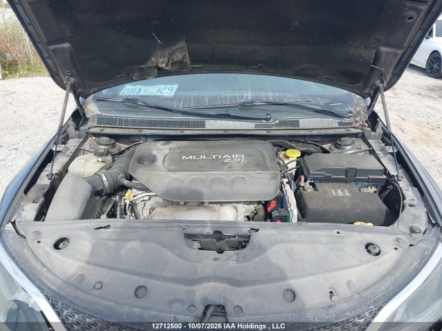 Chrysler 200 LX 2015 1C3CCCFB3FN549805 Image 9