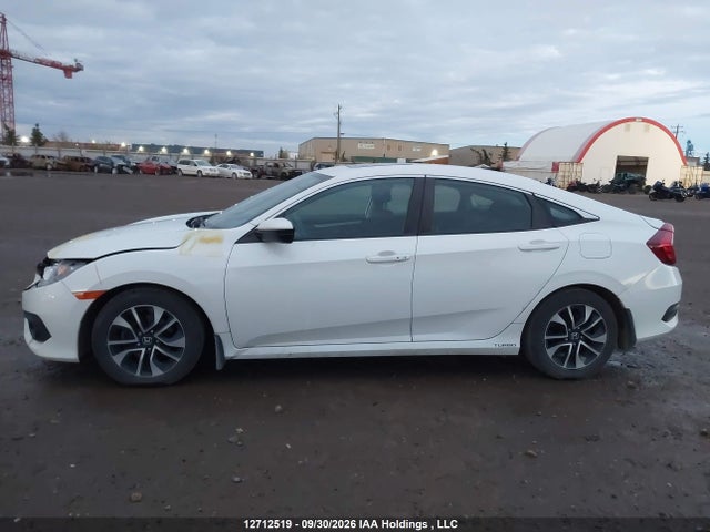 12712519 :رقم المزاد ، 2HGFC1F48HH103788 vin ، 2017 Honda Civic Ex-t مزاد بيع