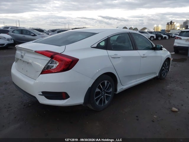 12712519 :رقم المزاد ، 2HGFC1F48HH103788 vin ، 2017 Honda Civic Ex-t مزاد بيع