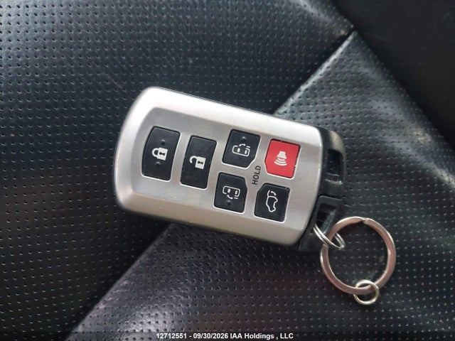 12712551 :رقم المزاد ، 5TDXK3DC5GS756669 vin ، 2016 Toyota Sienna مزاد بيع