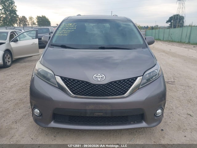 12712551 :رقم المزاد ، 5TDXK3DC5GS756669 vin ، 2016 Toyota Sienna مزاد بيع