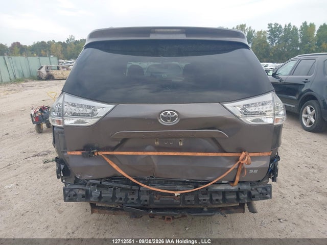 12712551 :رقم المزاد ، 5TDXK3DC5GS756669 vin ، 2016 Toyota Sienna مزاد بيع