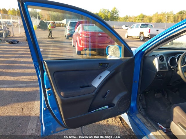 12712563 :رقم المزاد ، 2T1KR32E27C628425 vin ، 2007 Toyota Matrix Wagon مزاد بيع