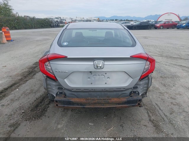 Продаж на аукціоні авто 2018 Honda Civic Lx, vin: 2HGFC2F5XJH019279, номер лоту: 12712597