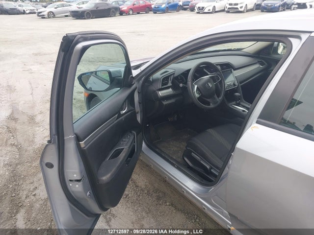 Продаж на аукціоні авто 2018 Honda Civic Lx, vin: 2HGFC2F5XJH019279, номер лоту: 12712597