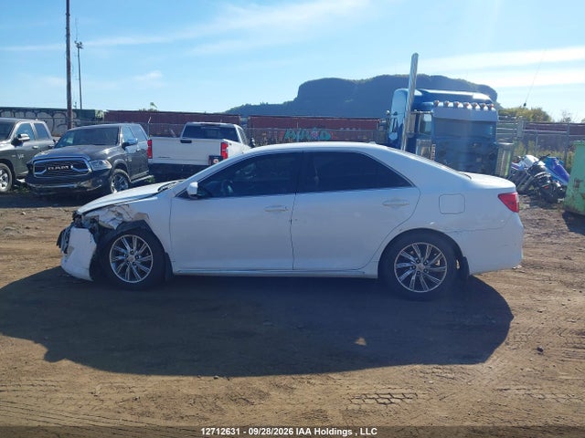12712631 :رقم المزاد ، 4T1BF1FK1EU313575 vin ، 2014 Toyota Camry Le مزاد بيع