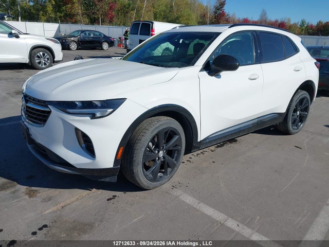 Buick Envision Essence 2021 LRBFZPR47MD102861 Image 2