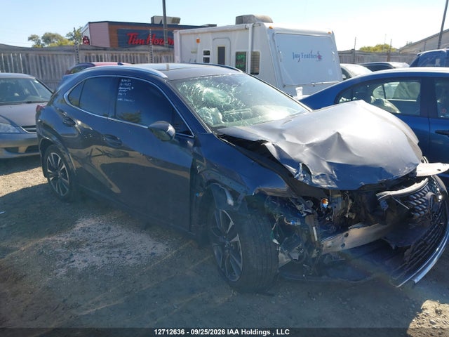 Lexus UX 250H 2023 JTHL9JBH4P2070660 Image 13