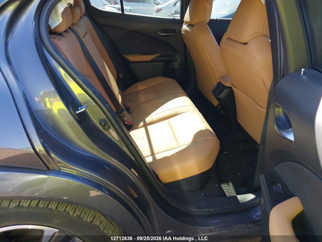Lexus UX 250H 2023 JTHL9JBH4P2070660 Image 8