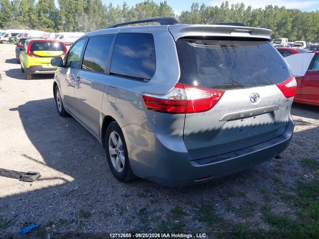 Продаж на аукціоні авто 2015 Toyota Sienna Le 8 Passenger, vin: 5TDKK3DC0FS616280, номер лоту: 12712658