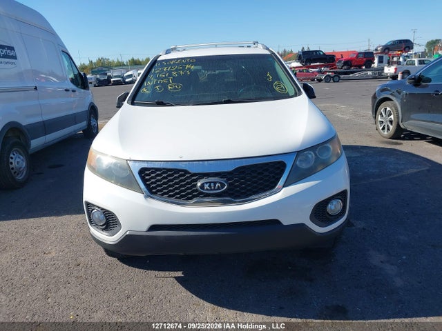 2011 Kia Sorento მანქანა იყიდება აუქციონზე, vin: 5XYKT3A19BG161873, აუქციონის ნომერი: 12712674