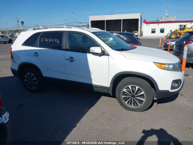 2011 Kia Sorento მანქანა იყიდება აუქციონზე, vin: 5XYKT3A19BG161873, აუქციონის ნომერი: 12712674