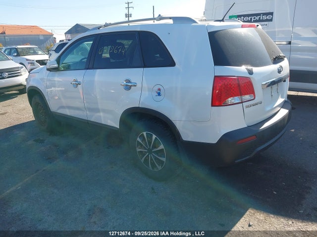 2011 Kia Sorento მანქანა იყიდება აუქციონზე, vin: 5XYKT3A19BG161873, აუქციონის ნომერი: 12712674