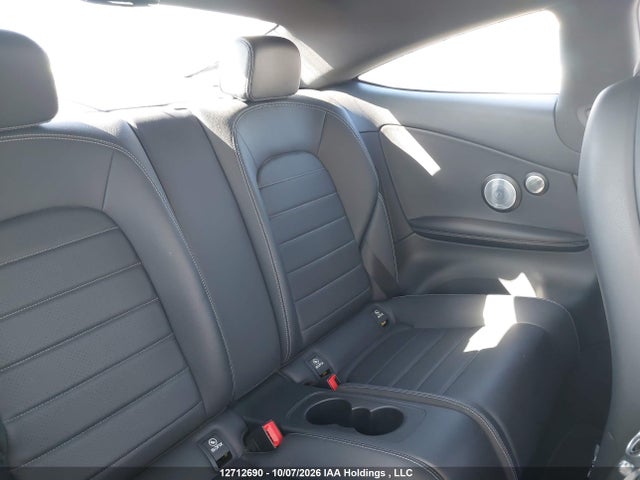 WDDWJ4KB1HF556328 Mercedes-Benz C 300 4matic