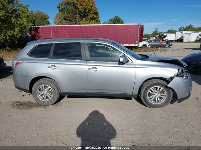 JA4AZ2A35EZ602601 Mitsubishi Outlander