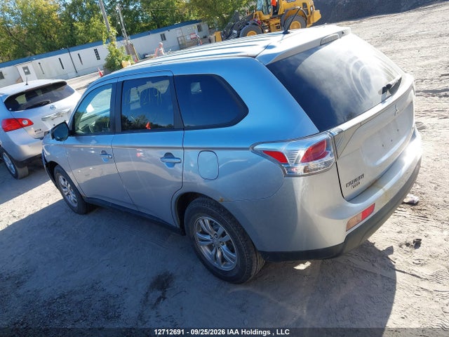 JA4AZ2A35EZ602601 Mitsubishi Outlander