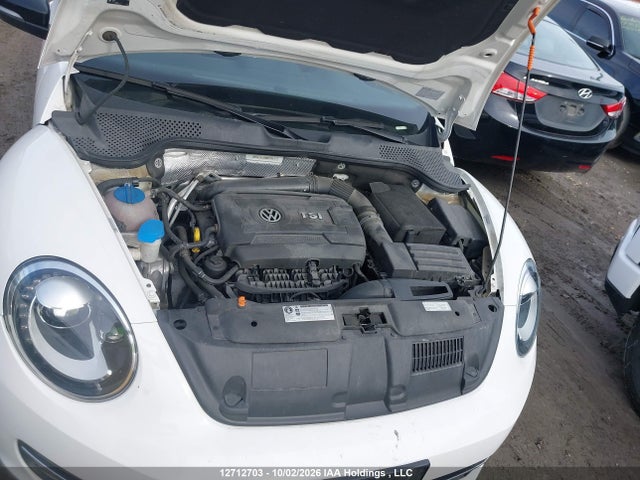 Продажа на аукционе авто 2013 Volkswagen Beetle 2.0t Fender Edition/2.0t Turbo/r-line, vin: 3VWVS7AT2DM675981, номер лота: 12712703
