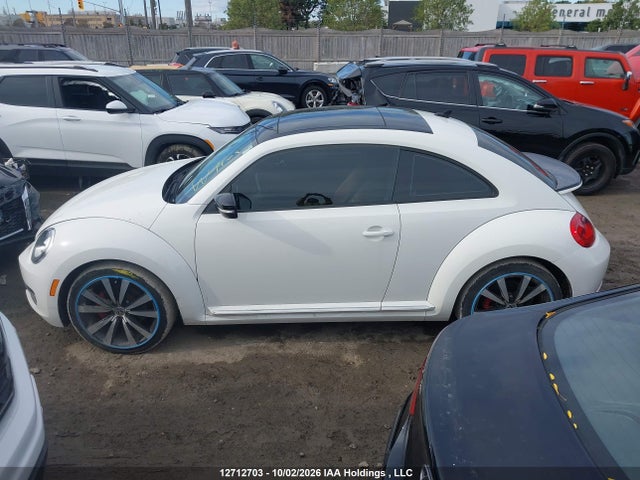 Продажа на аукционе авто 2013 Volkswagen Beetle 2.0t Fender Edition/2.0t Turbo/r-line, vin: 3VWVS7AT2DM675981, номер лота: 12712703