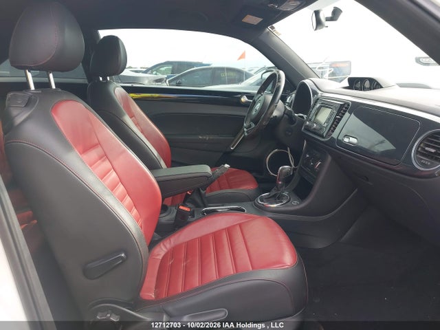 Продажа на аукционе авто 2013 Volkswagen Beetle 2.0t Fender Edition/2.0t Turbo/r-line, vin: 3VWVS7AT2DM675981, номер лота: 12712703