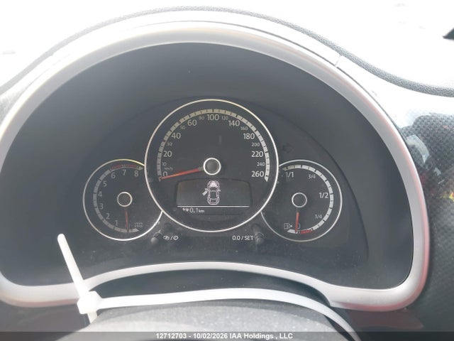 Продажа на аукционе авто 2013 Volkswagen Beetle 2.0t Fender Edition/2.0t Turbo/r-line, vin: 3VWVS7AT2DM675981, номер лота: 12712703