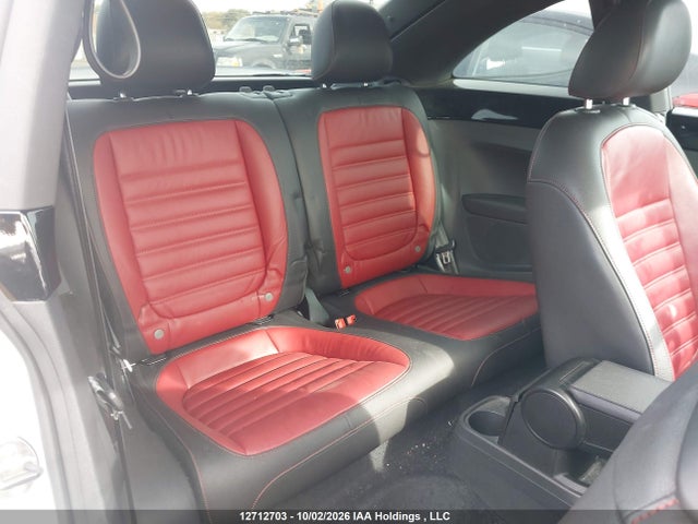 Продажа на аукционе авто 2013 Volkswagen Beetle 2.0t Fender Edition/2.0t Turbo/r-line, vin: 3VWVS7AT2DM675981, номер лота: 12712703
