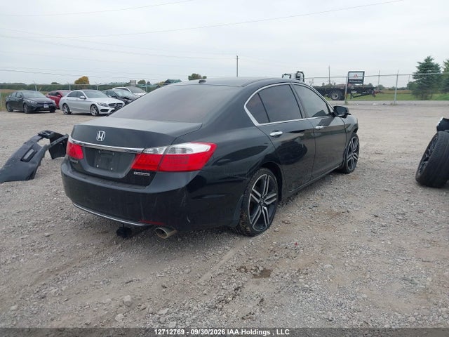 Продаж на аукціоні авто 2015 Honda Accord Touring, vin: 1HGCR2F96FA810743, номер лоту: 12712769