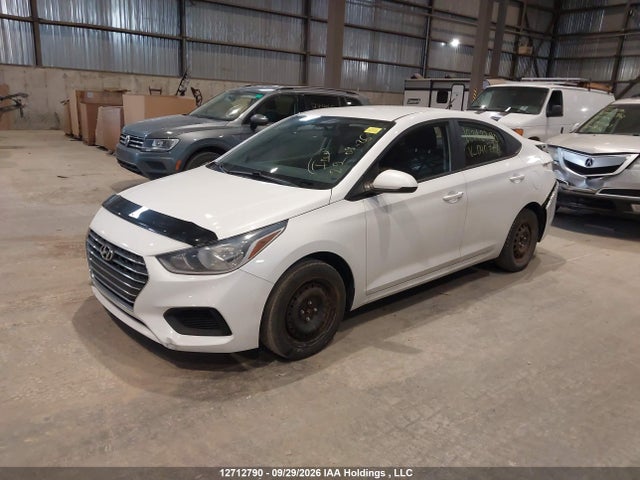Hyundai Accent Preferred 2019 3KPC24A34KE040776 Image 2