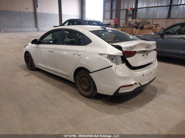 Hyundai Accent Preferred 2019 3KPC24A34KE040776 Image 3
