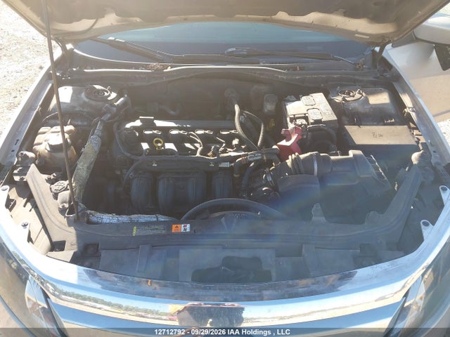 12712792 :رقم المزاد ، 3FAHP0HA5AR250823 vin ، 2010 Ford Fusion Se مزاد بيع