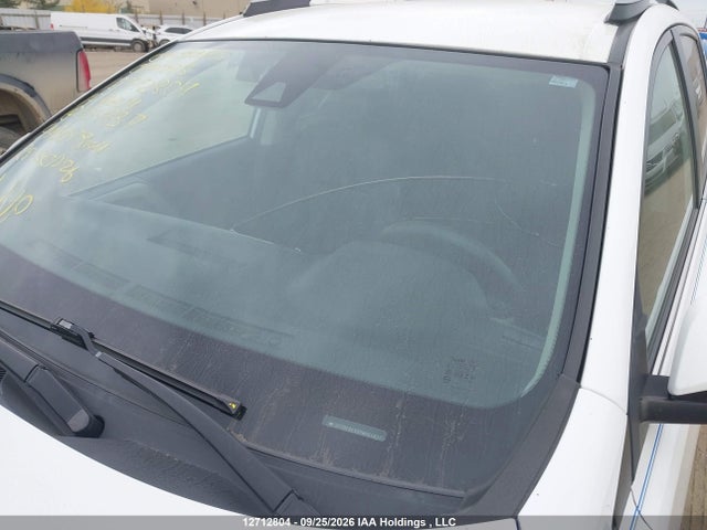 2T3BFREV2HW564837 Toyota RAV4 LE