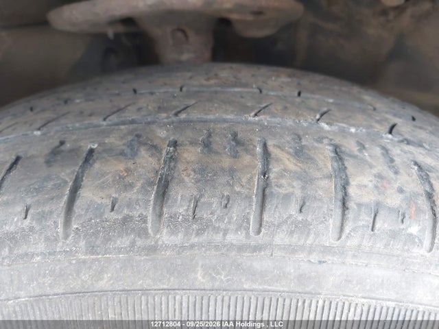2T3BFREV2HW564837 Toyota RAV4 LE