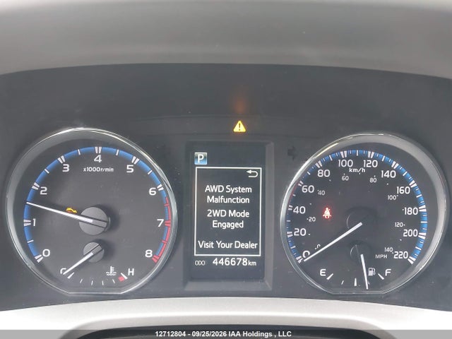 2T3BFREV2HW564837 Toyota RAV4 LE