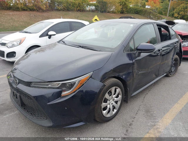 Toyota COROLLA LE 2022 5YFBPMBE4NP310038 Image 2