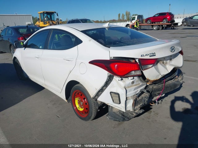 2015 Hyundai Elantra Se/sport/limited მანქანა იყიდება აუქციონზე, vin: KMHDH4AEXFU418879, აუქციონის ნომერი: 12712821