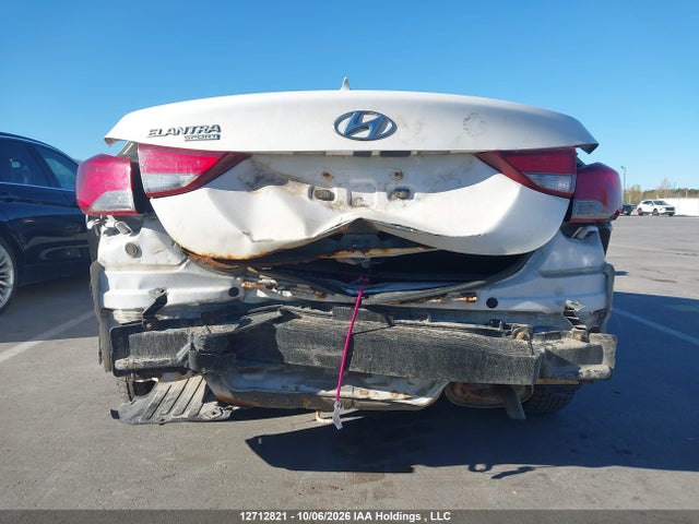 2015 Hyundai Elantra Se/sport/limited მანქანა იყიდება აუქციონზე, vin: KMHDH4AEXFU418879, აუქციონის ნომერი: 12712821