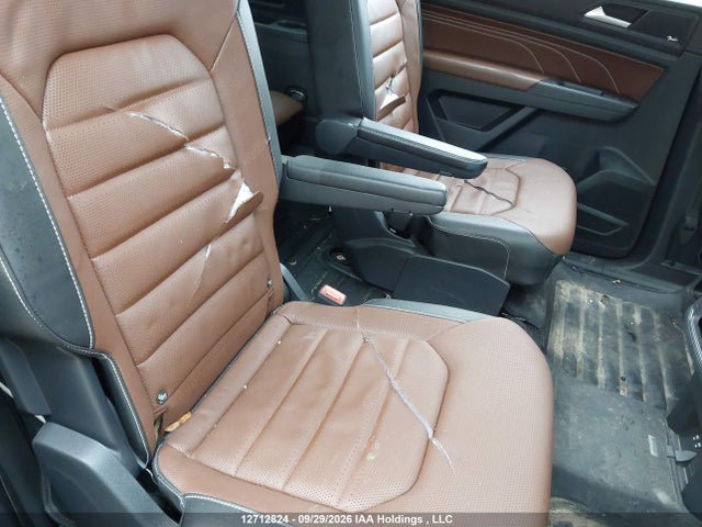 Продажа на аукционе авто 2022 Volkswagen Atlas, vin: 1V2FR2CA4NC515183, номер лота: 12712824