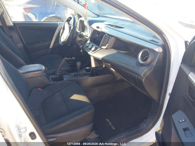 Toyota RAV4 LE 2016 2T3BFREV9GW483624 Image 5