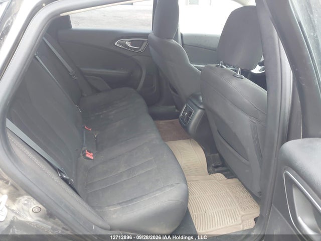 Chrysler 200 Limited 2015 1C3CCCAG9FN740468 Image 8