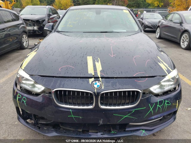 BMW 320i Xdrive 2016 WBA8A3C58GK690536 Image 13