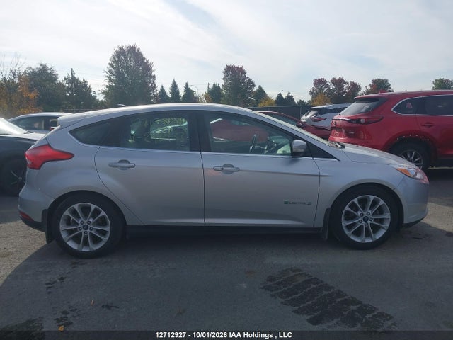 Продажа на аукционе авто 2018 Ford Focus, vin: 1FADP3R41JL296933, номер лота: 12712927