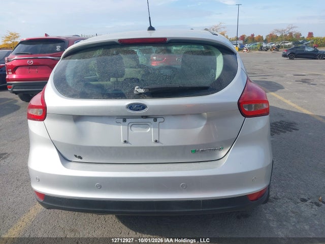 Продажа на аукционе авто 2018 Ford Focus, vin: 1FADP3R41JL296933, номер лота: 12712927