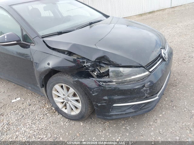 12712938 :رقم المزاد ، 3VWG17AU2JM290226 vin ، 2018 Volkswagen Golf S/se مزاد بيع