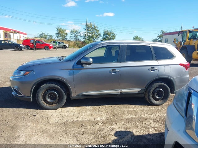 Mitsubishi Outlander Se/sel 2016 JA4JZ3AX3GZ610062 Image 14