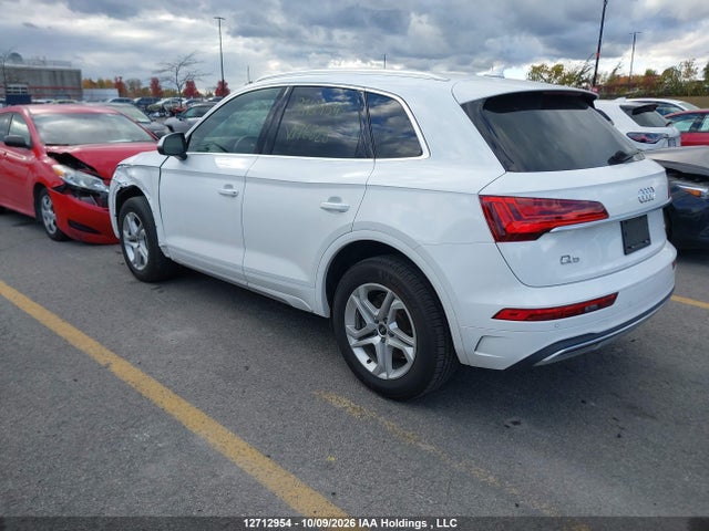 Audi Q5 2023 WA1ABAFY7P2176828 Image 3