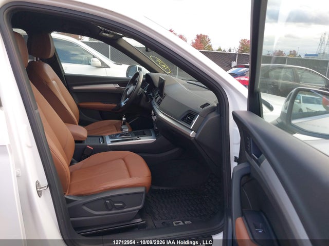 Audi Q5 2023 WA1ABAFY7P2176828 Image 5