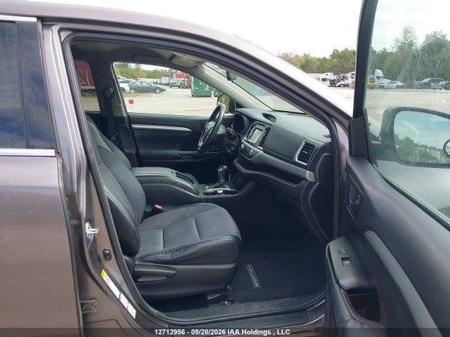 12712956 :رقم المزاد ، 5TDBKRFH8ES049343 vin ، 2014 Toyota Highlander Le/le Plus مزاد بيع