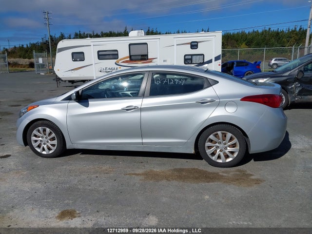 12712959 :رقم المزاد ، 5NPDH4AE8DH186469 vin ، 2013 Hyundai Elantra Gls/limited مزاد بيع